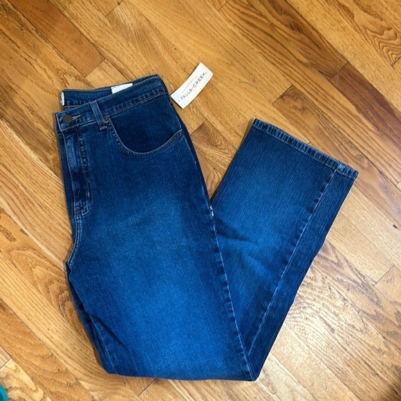 Authentic Falls-Creek Women’s Size 14 Blue Jeans With Tags - Picture 1 of 4
